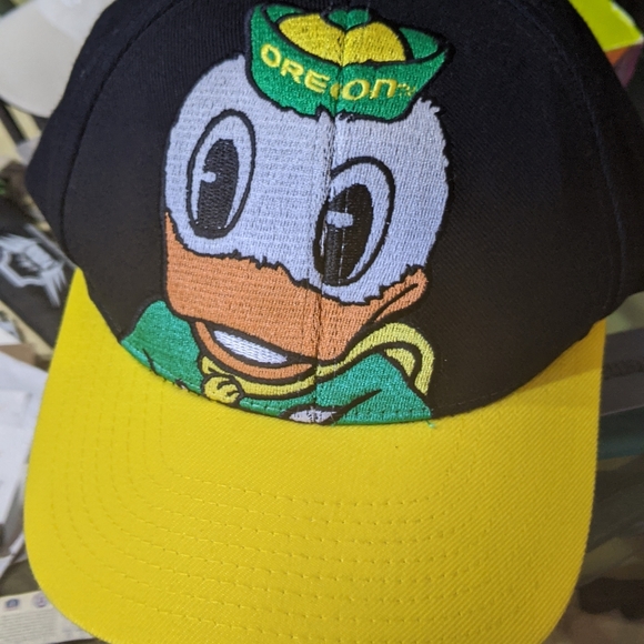 NWOT Oregon "Duck" Cap - Picture 3 of 5